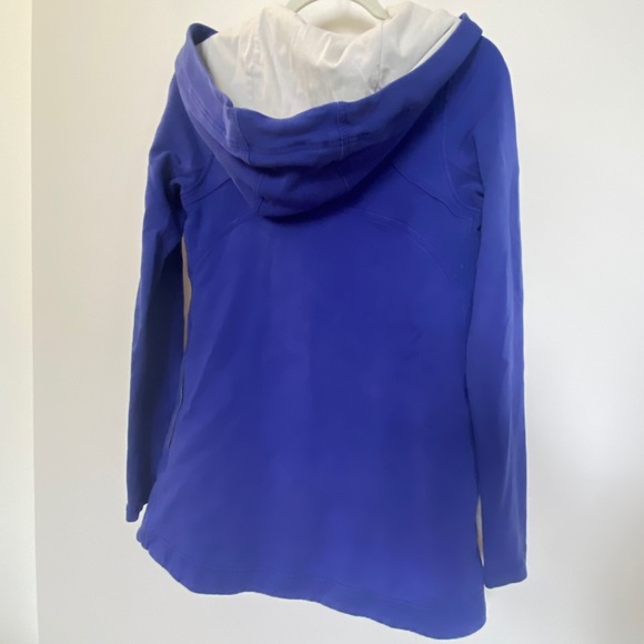 Lululemon Sweater - Picture 7 of 8